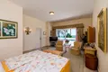 4 bedroom house 350 m² Dos Hermanas, Spain
