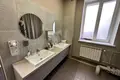 Oficina 9 habitaciones 625 m² en Minsk, Belarús