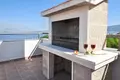 Villa de 4 dormitorios 260 m² Bijela, Montenegro