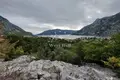 Atterrir  Risan, Monténégro