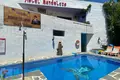 Hotel 123 799 m² in Juzcar, Spain