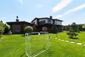 Casa de campo 379 m² Barawlyany, Belarús