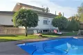 4-Schlafzimmer-Villa 450 m² la Pobla de Vallbona, Spanien