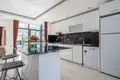 4 bedroom apartment 225 m² Kestel, Turkey