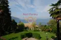 Villa de 6 habitaciones 950 m² Ranco, Italia