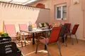 4 bedroom house 250 m² Dos Hermanas, Spain
