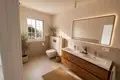 4 bedroom house 278 m² Dos Hermanas, Spain