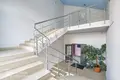 Oficina 7 habitaciones 527 m² en Kalodziscanski sielski Saviet, Belarús