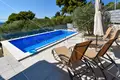 Dom 4 pokoi 206 m² Splitska, Chorwacja