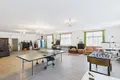 Hotel 530 m² en Konigstetten, Austria