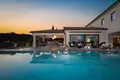 4 bedroom house 430 m² Grad Porec, Croatia