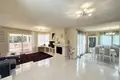 Haus 5 Schlafzimmer 345 m² Dos Hermanas, Spanien