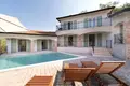 Villa 4 chambres 253 m² Grad Porec, Croatie
