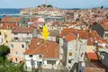Haus 10 zimmer 317 m² Rovinj, Kroatien