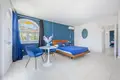 Haus 5 Schlafzimmer 504 m² Dos Hermanas, Spanien