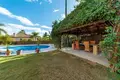 Haus 8 Schlafzimmer 902 m² Dos Hermanas, Spanien