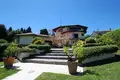 Villa de 3 habitaciones 335 m² Dormelletto, Italia