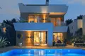 3-Schlafzimmer-Villa 200 m² Urbanizacion Dona Pepa, Spanien