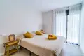 2 bedroom apartment 95 m² Estepona, Spain