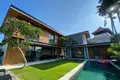 6-Schlafzimmer-Villa 489 m² Tibubeneng, Indonesien