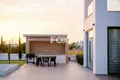 4-Schlafzimmer-Villa 220 m² Peyia, Zypern