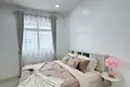 Szeregowiec 5 pokojów  Nong Prue, Tajlandia