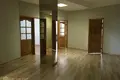 Propiedad comercial 5 habitaciones 188 m² en Riga, Letonia