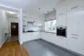 Mieszkanie 6 pokojów 151 m² Warszawa, Polska