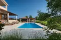Dom 4 pokoi 294 m² Pula, Chorwacja