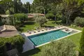 5 bedroom villa 250 m² in France, France