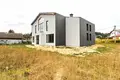 House 401 m² Ratamka, Belarus