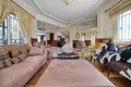 4-Schlafzimmer-Villa 480 m² Germasogeia, Zypern