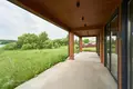 Коттедж 388 м² Папернянский сельский Совет, Беларусь