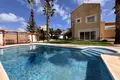 Дом 5 комнат 250 м² Ориуэла, Испания