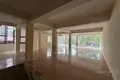 Propiedad comercial 240 m² en Tirana Municipality, Albania