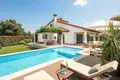 Villa 4 chambres 330 m² Grad Porec, Croatie