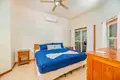 5 bedroom house 254 m² West Bay, Honduras