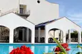 Hotel 1 650 m² in Tarquinia, Italy