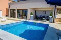 5-Schlafzimmer-Villa 440 m² Opcina Rogoznica, Kroatien
