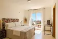 4 bedroom house 253 m² Manilva, Spain