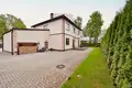 Haus 6 zimmer 325 m² Riga, Lettland