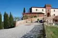 Propriété commerciale 1 000 m² à Sienne, Italie