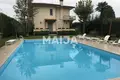 Вилла 14 комнат 300 м² Forte dei Marmi, Италия