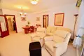 Mieszkanie 3 pokoi 134 m² Torrevieja, Hiszpania
