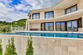 Villa de 4 dormitorios 285 m² Tivat, Montenegro