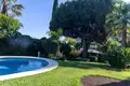 4 bedroom house 230 m² Dos Hermanas, Spain