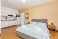 Haus 13 Schlafzimmer 681 m² Gespanschaft Küstenland-Bergland, Kroatien