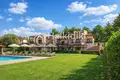 Hotel 600 m² in Metamorfosi, Greece