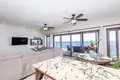 5 bedroom house 697 m² West Bay, Honduras