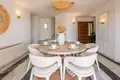 Haus 4 Schlafzimmer 300 m² Dos Hermanas, Spanien